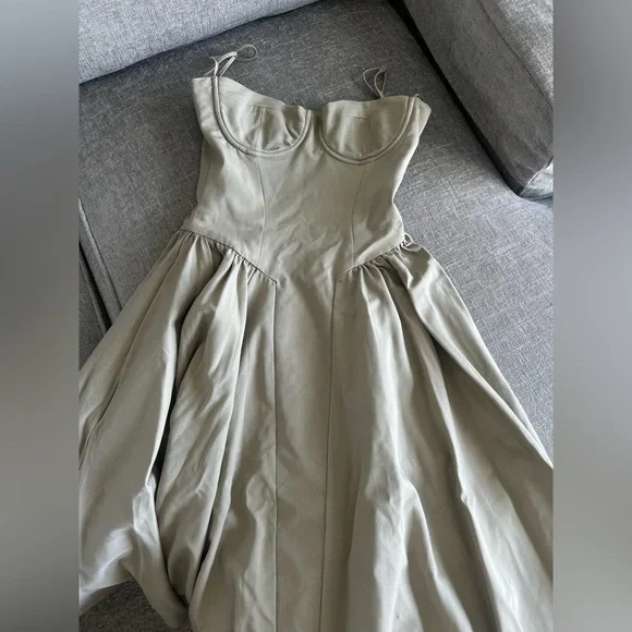 House of CB Samaria Dress - Picture 5 of 7